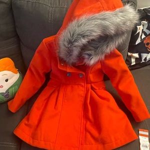 Adorable girls coat, great for holidays or family photos
